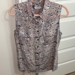 Equipment Femme sleeveless silk button-down shirt with a watercolor floral print